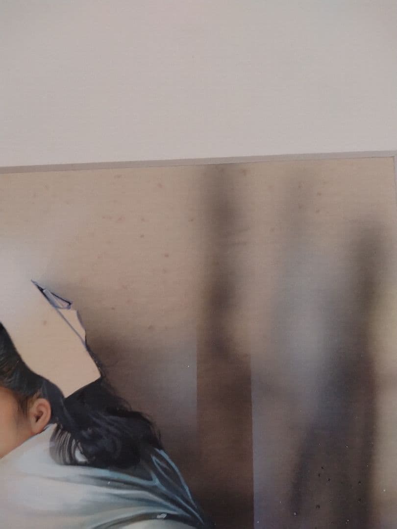 西村春海作　女性のポーズ 金色フレーム