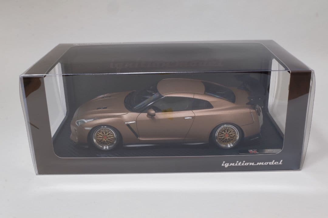 イグニッションモデル1/18 日産GT-R R35 希少マットブラウン