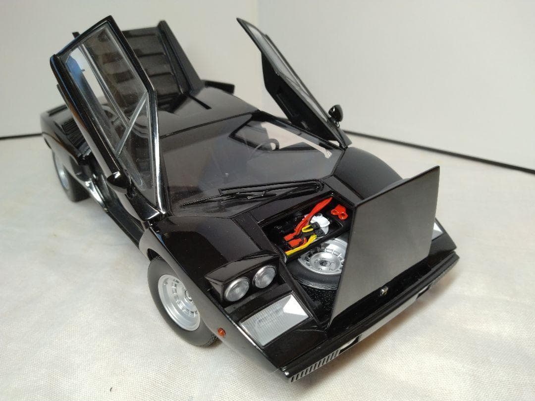 19　京商　1/18　ランボルギーニ　カウンタック　LP400　黒　ブラック