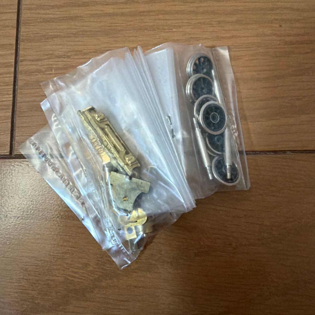 ナ*ナ様 珊瑚模型　9750 未完成品　ジャンク