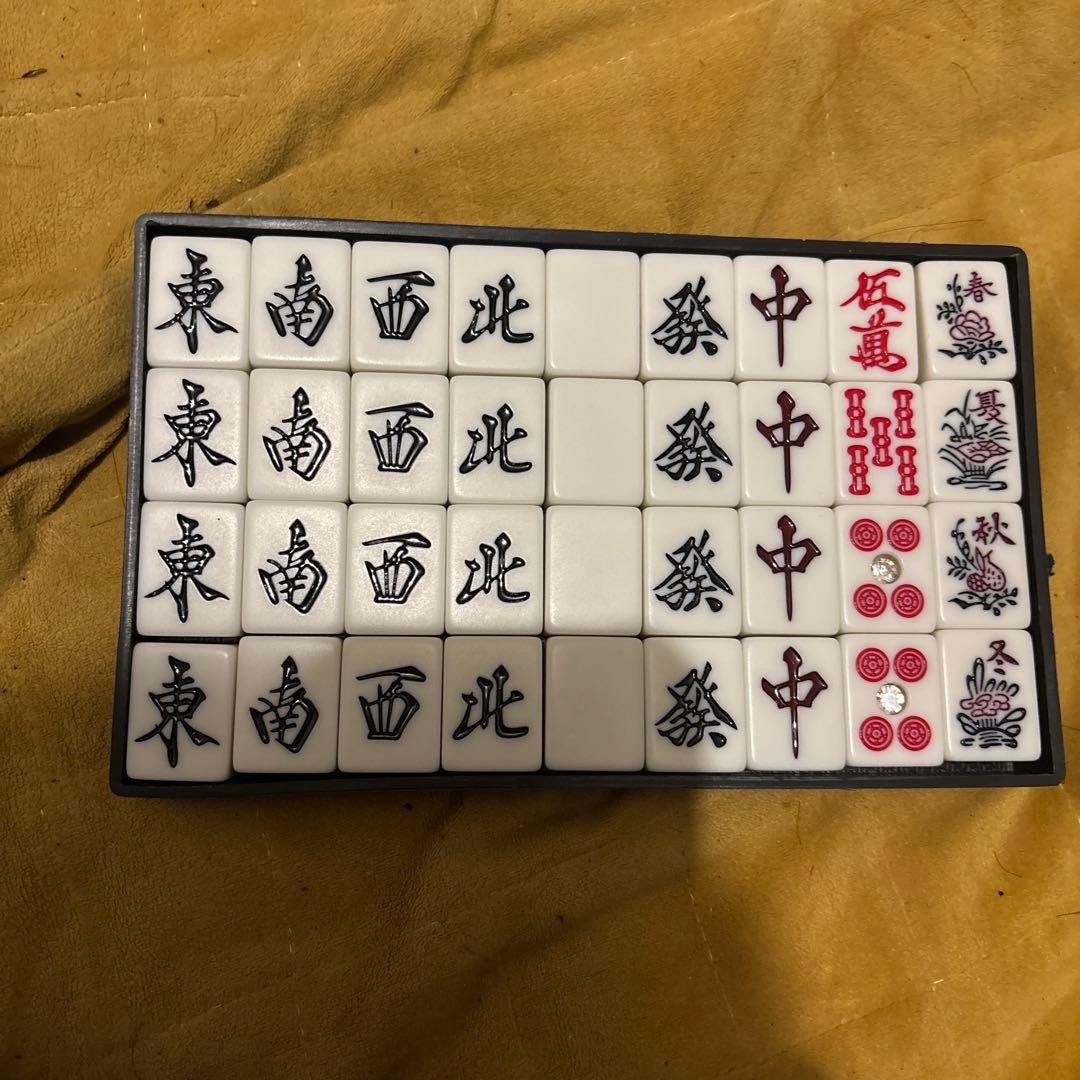 麻雀セット 折りたたみ式麻雀卓　麻雀牌 竹　点棒 起家マーク　サイコロ　コンパス