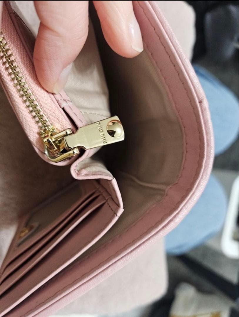 miumiu ピンク マテラッセ 二つ折り財布 お値下げ交渉可能⭕️