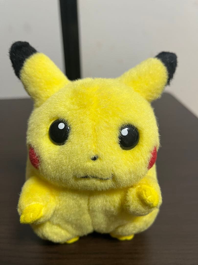 ピカチュウ TOMY 初期　ぬいぐるみ