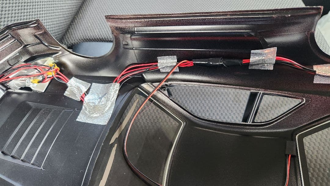 1/10 タミヤ　ニスモ R34 GT-R ボディ　電飾付き　ステッカー残