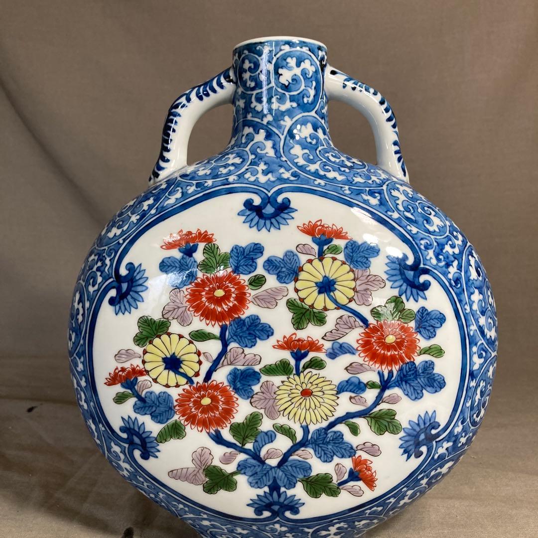 【源右衛門】古伊万里の伝統　日本の名窯　舘林源右衛門作　染錦菊絵　扁壺（花瓶）