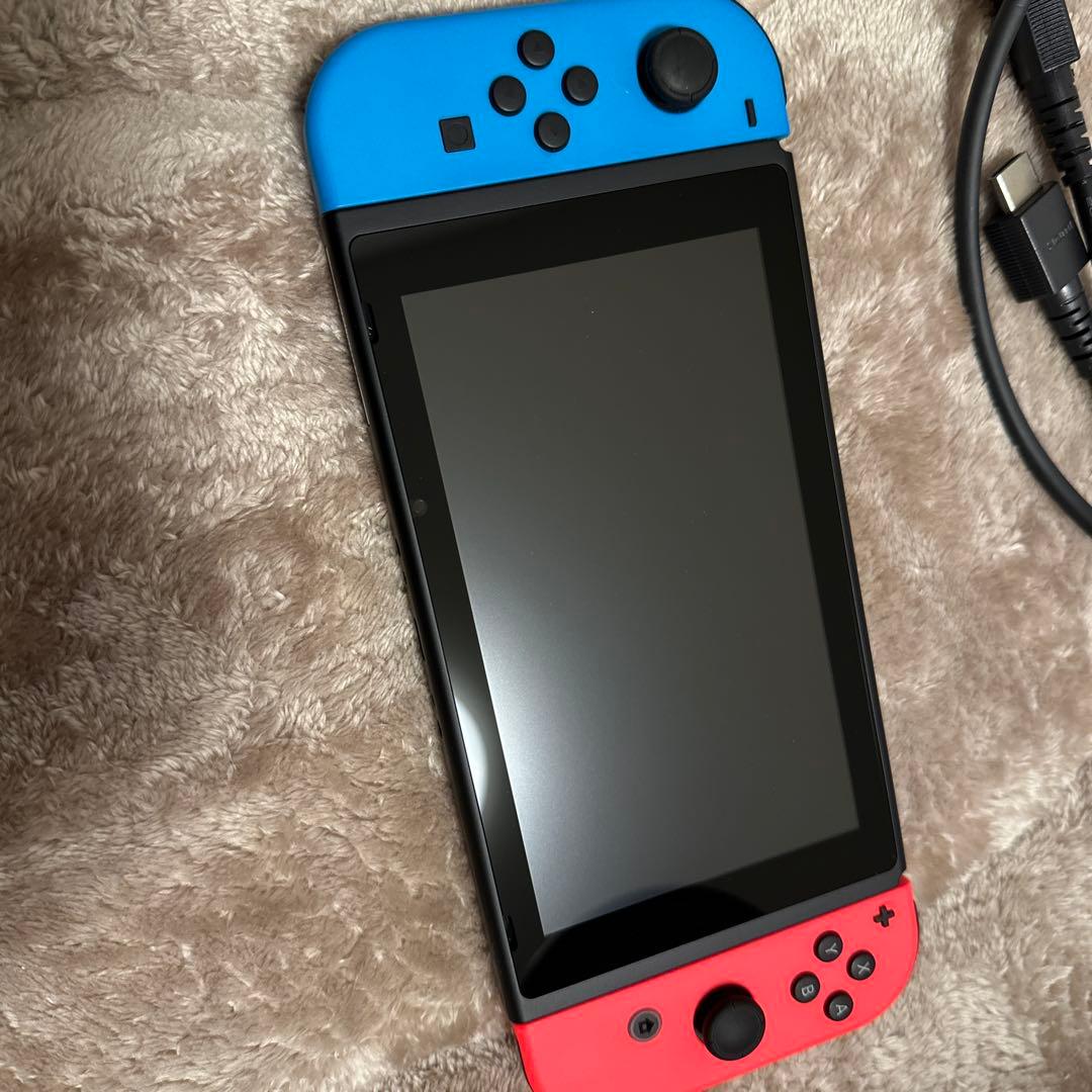 d*3様 Nintendo Switch 本体 青・赤 Joy-Con 付属品あ