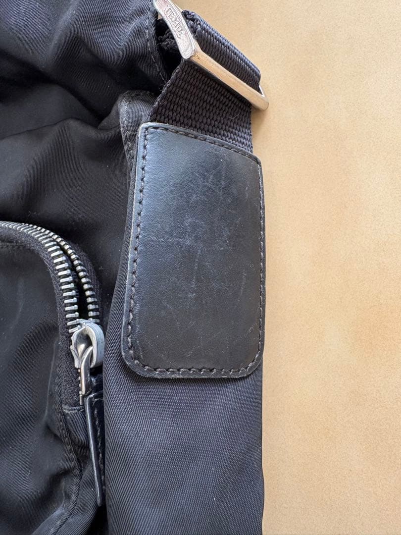 PRADA プラダ ショルダーバッグ ワンショルダー 三角ロゴ 斜め掛け