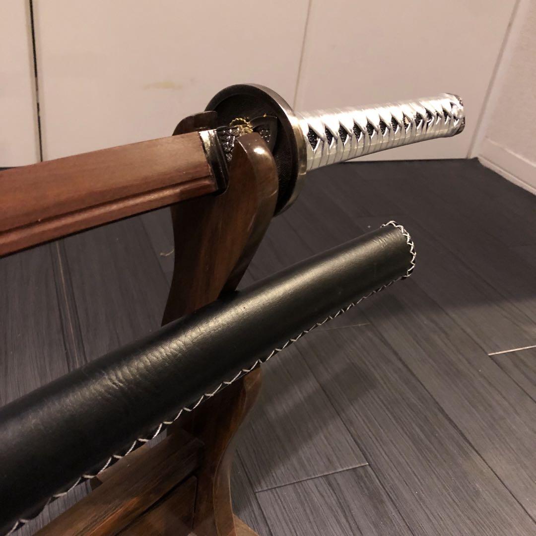 希少品　高級模造刀　ローズウッド　木刀　鞘付き木刀　拵え　高級居合刀　銀拵え
