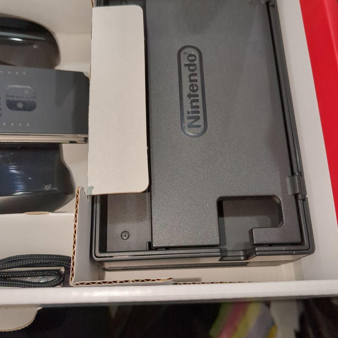 美品　Nintendo Switch 本体 黒/紫 　カラーカスタム