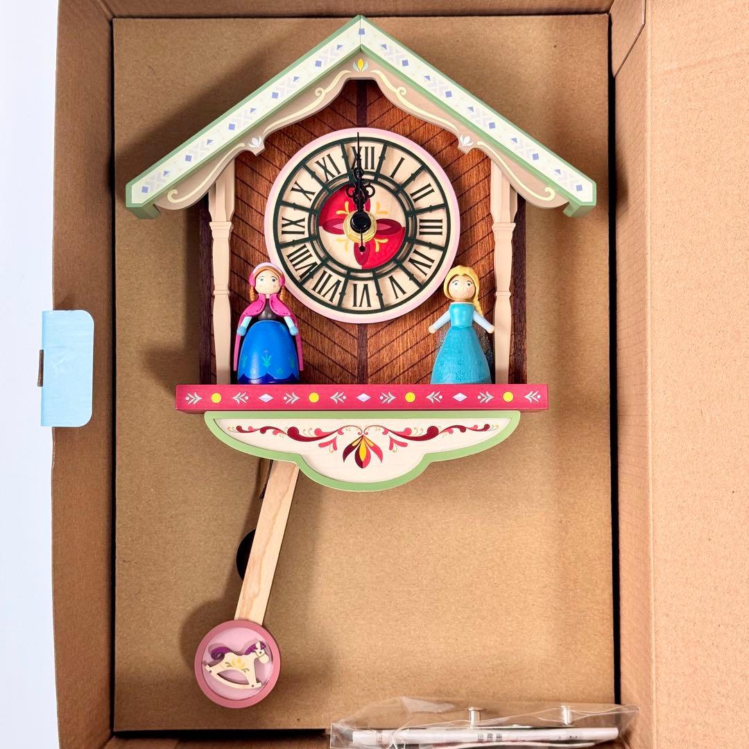 アナ雪　アナ　エルサ　壁掛け時計　振り子　香港ディズニー