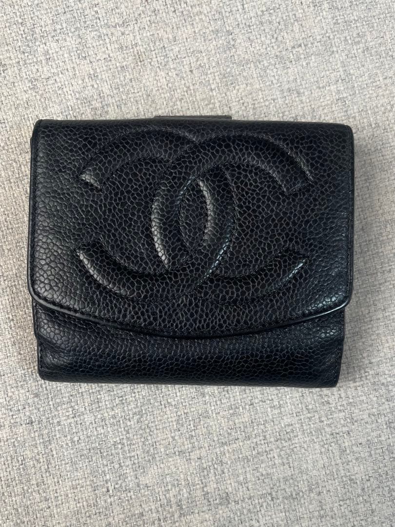 CHANEL ブラック レザー 二つ折り財布