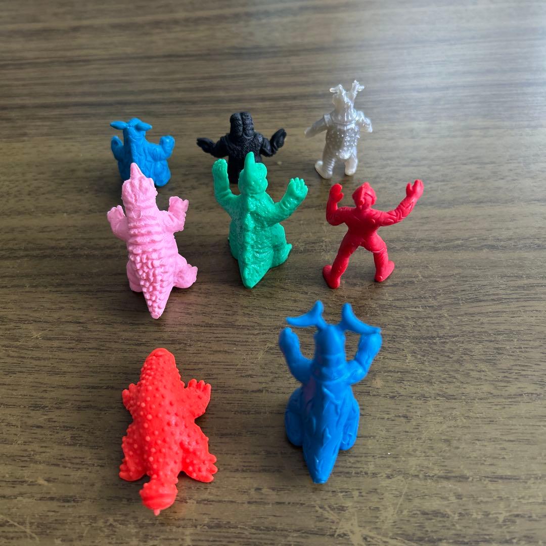 ウルトラマン 消しゴム フィギュア　8個セット