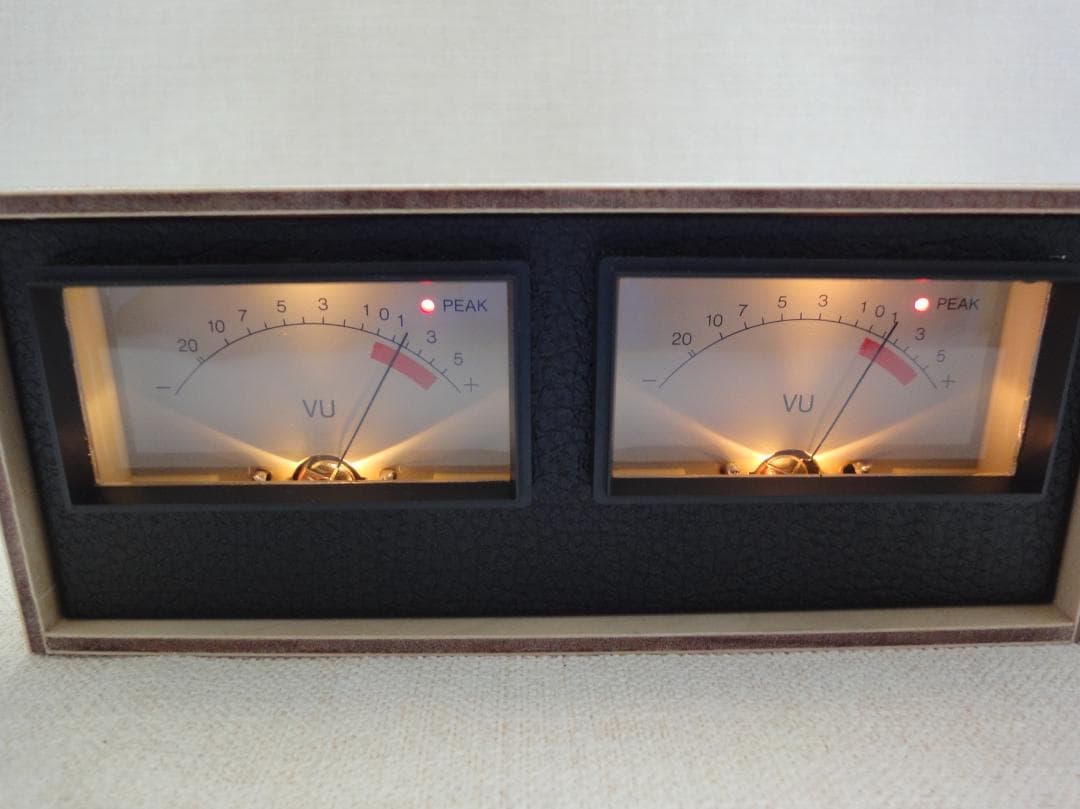 自作ステレオVUメーター198号機（YAMAHAピーク表示付）自作 ステレオVU