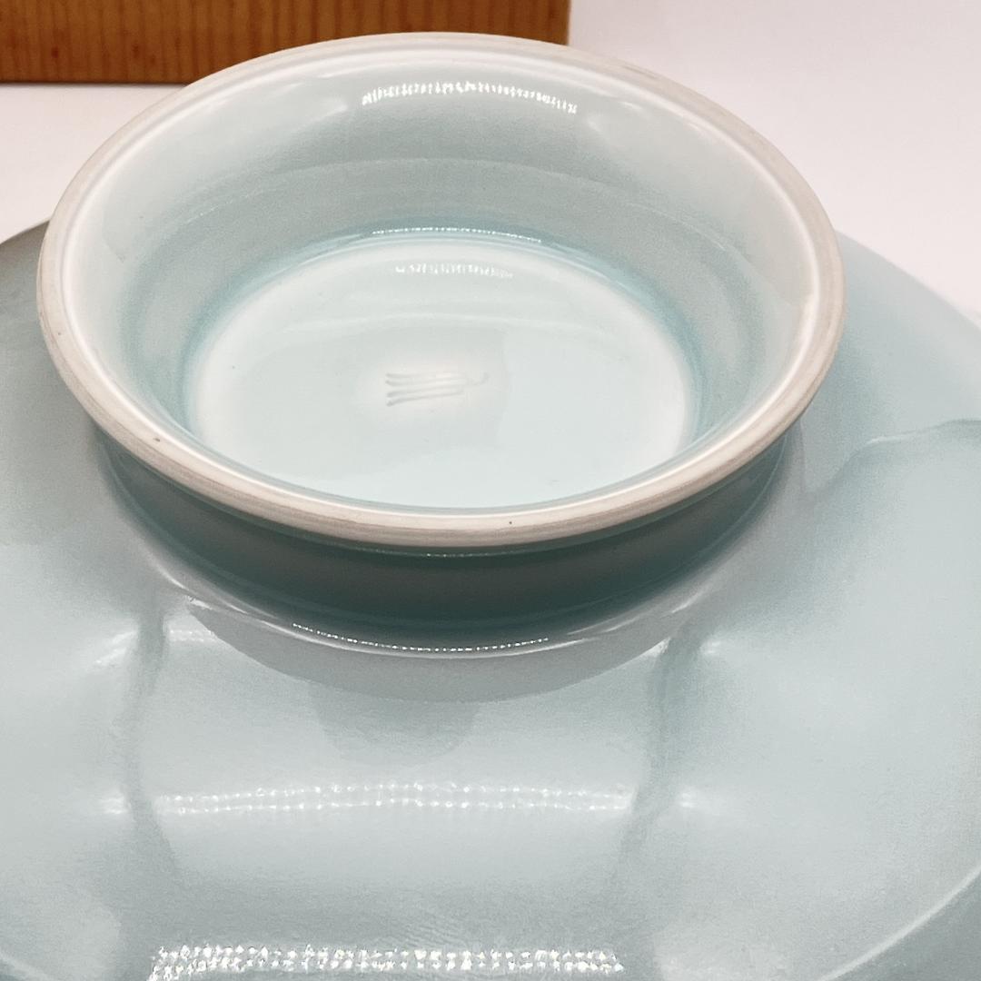 み*ん様 快山窯 塚本快示 青白磁 華鳥兎文高台鉢 人間国宝 共箱 未使用