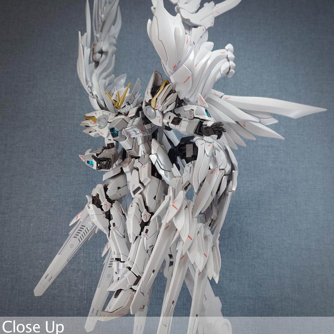 MG ウイングガンダム \" white カスタム\" パール塗装完成品