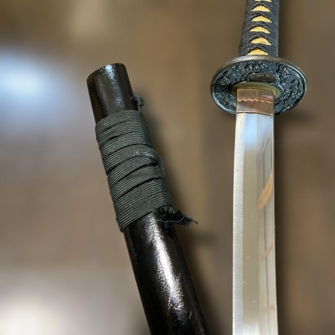 格安模造刀 黒柄 雲龍楕円鍔 黒呂鞘 割安模造刀 黒柄