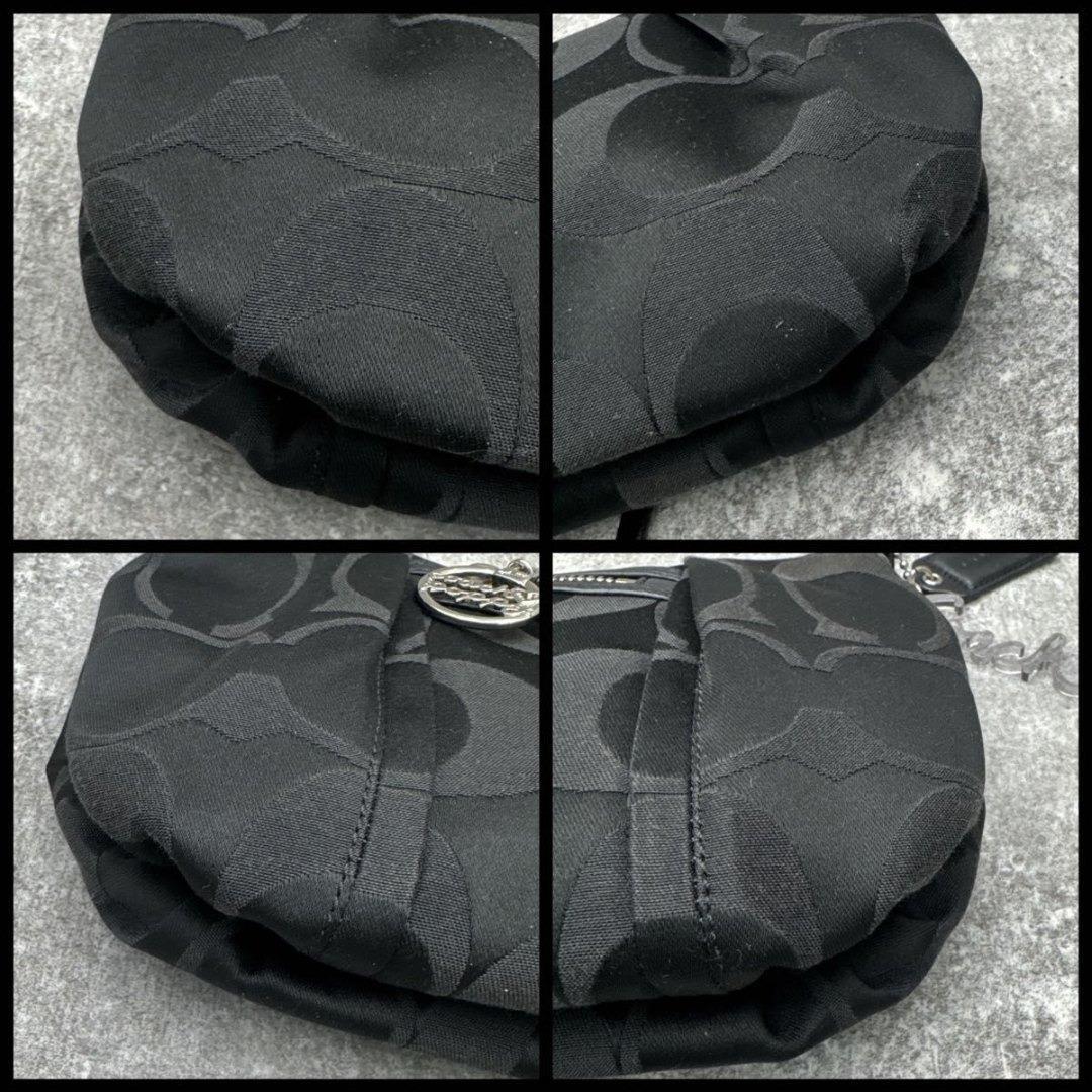 Coach Accessory Pouch Black　F16292　y2k