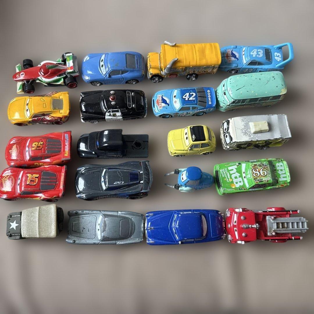 カーズ2 合計18台 マテル社15台＋3台＋大きなワールドマップ ニスモ