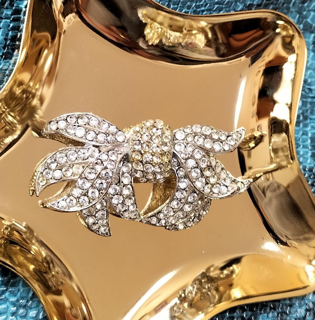 超美品✨《JS PARIS》✨ヴィンテージ ジュエリー レトロ リボン♡ブローチ