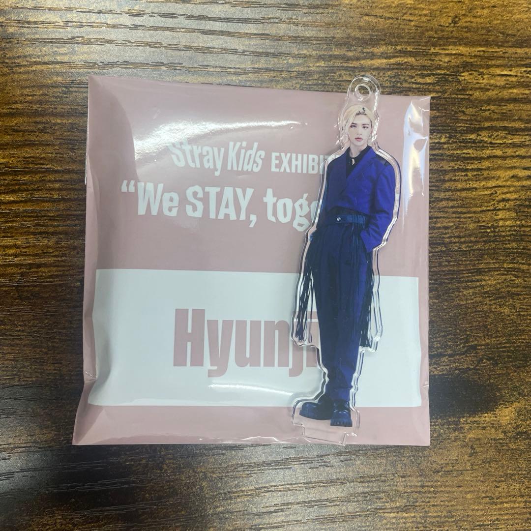 StrayKids スキズ EXHIBITION アクリルスタンド ヒョンジン - メルカリ