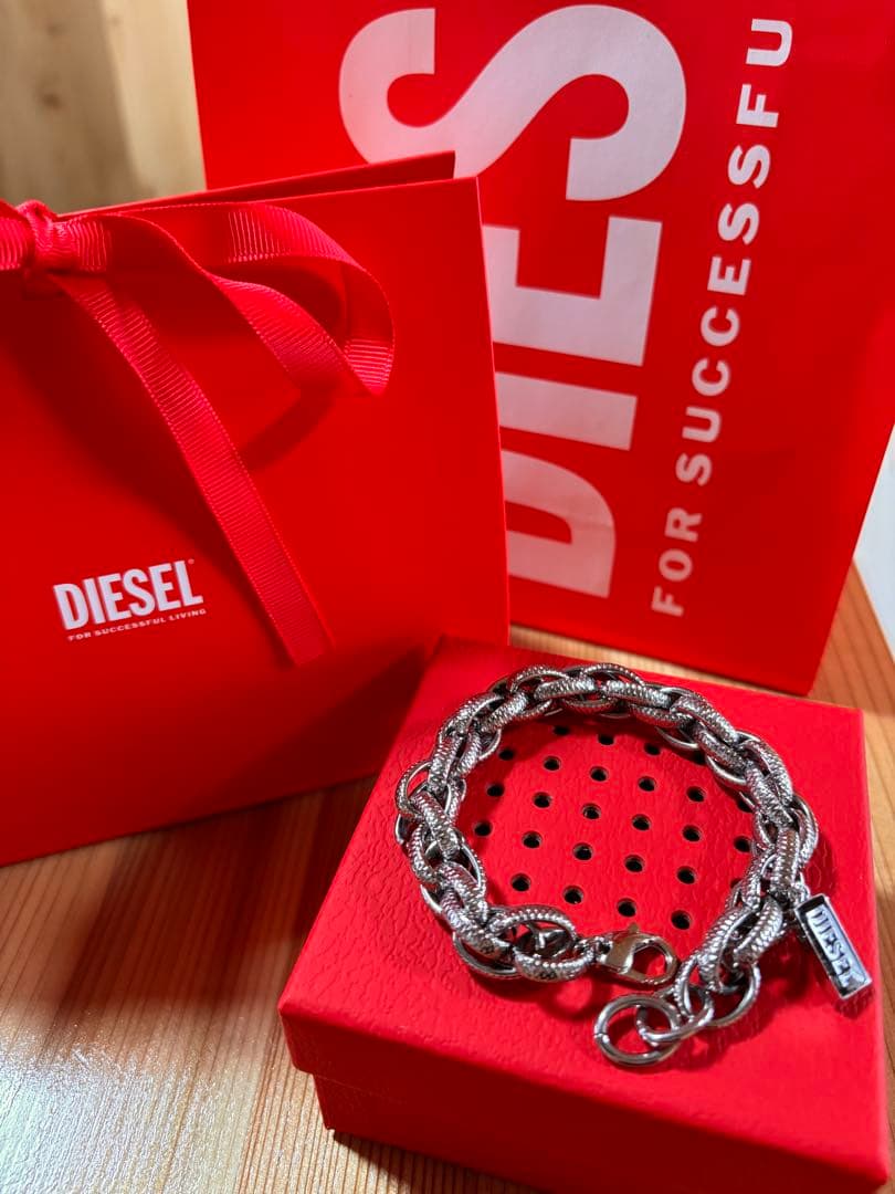 DIESEL シルバーブレスレット