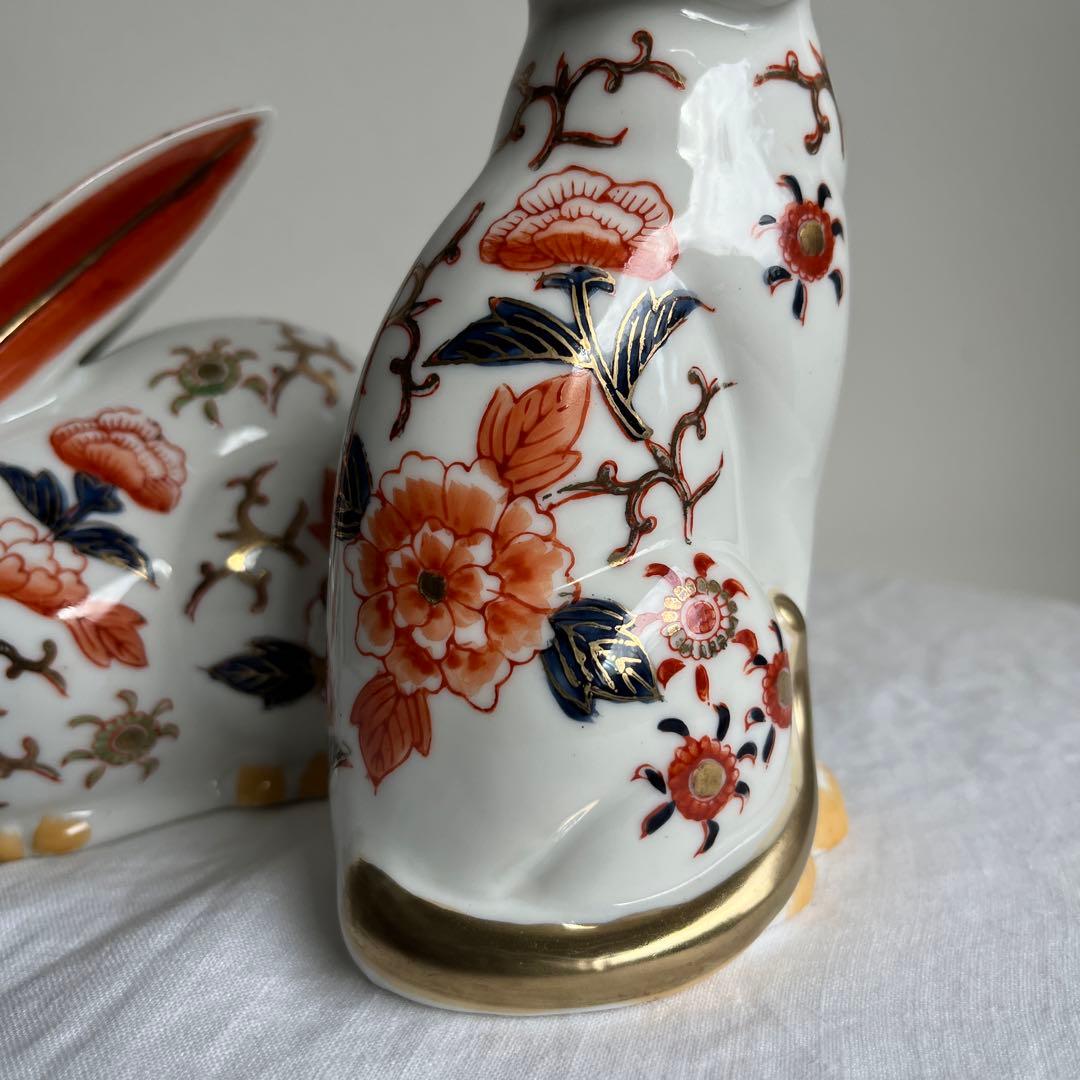 まみ　伊万里　磁器製　ねこ　置物　猫　縁起物　座り猫　陶磁器