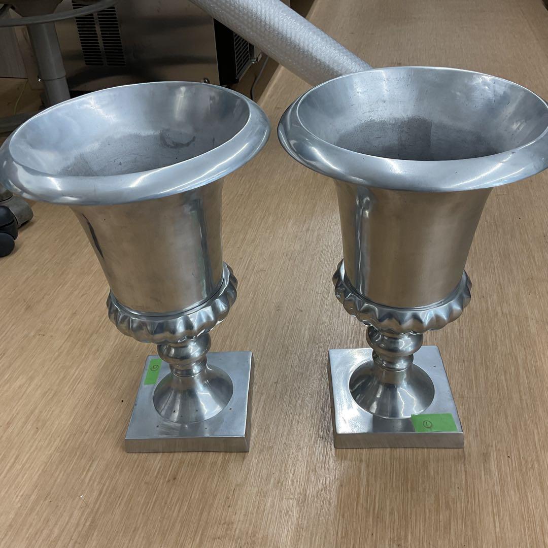 フラワーベース 2個セット　中古　アンティーク　置物