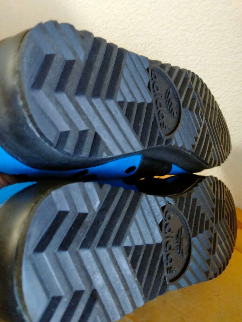 アディダスオリジナルス　JEREMY　SCOTT　フロントジップ　　シューズ