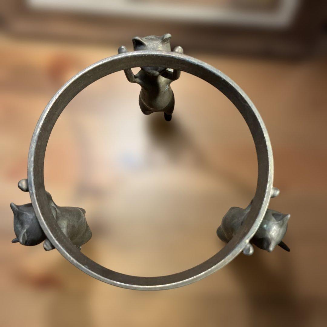 銅製 五徳 三猫 猫 火鉢 囲炉裏 茶道具 鍋置き 蓋置 金属工芸 三匹