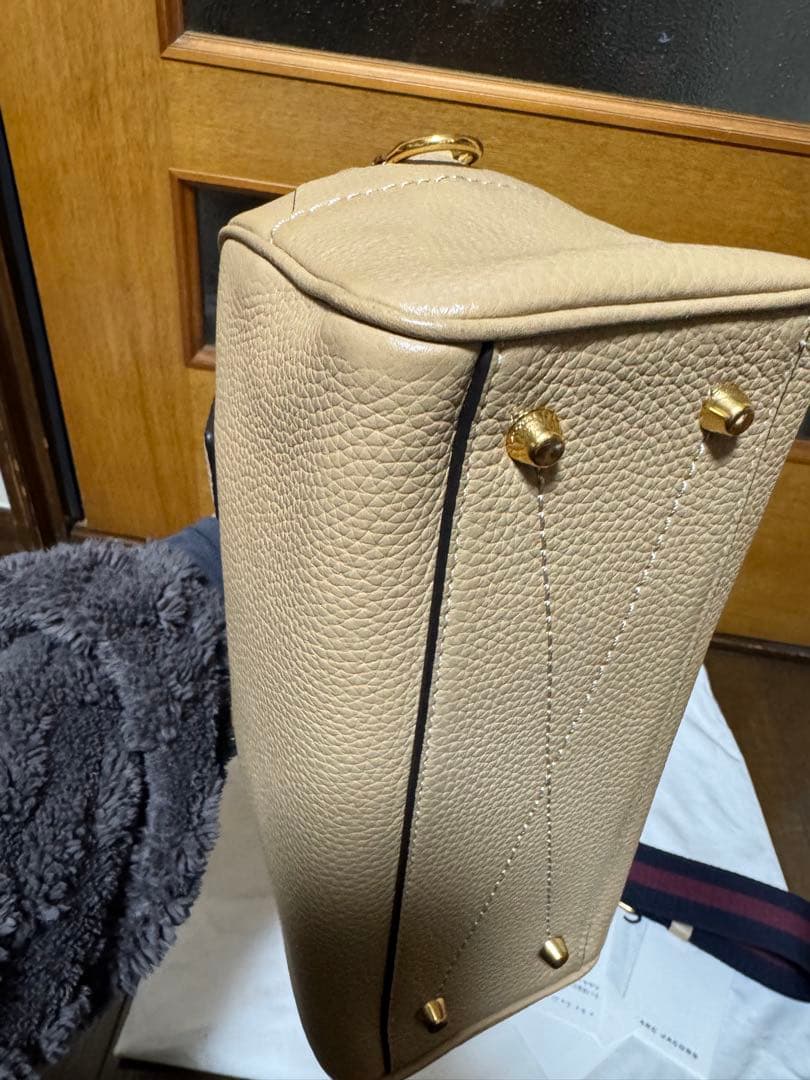 MARC JACOBS ベージュ レザー ショルダーバッグ