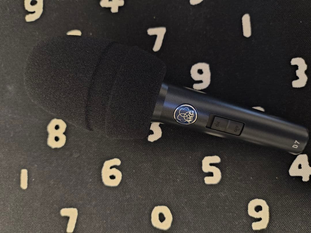 野*口様 AKGマイク　D7 スイッチ付き　純正マイクカバー付き