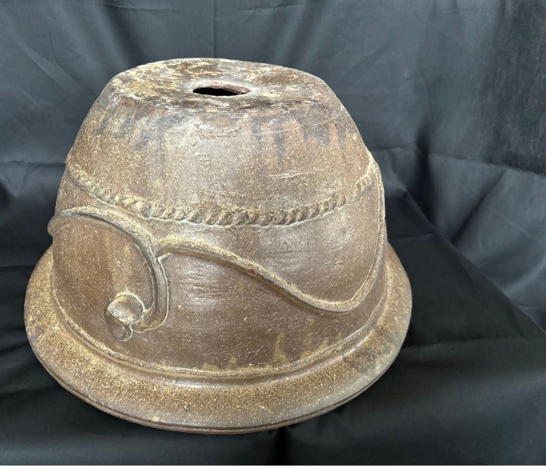 薩摩焼 苗代川 唐草浮出紋 大鉢 黒薩摩 時代物 盆栽 植木鉢 琉球 能