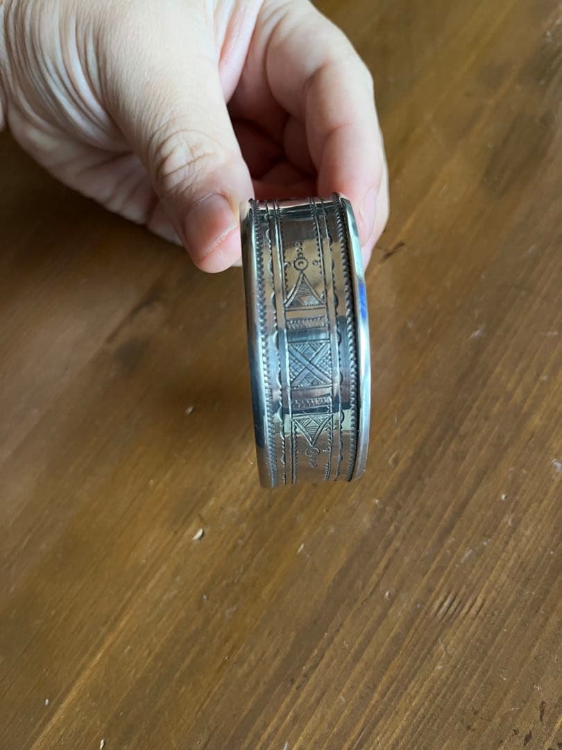 トゥアレグシルバー　バングル