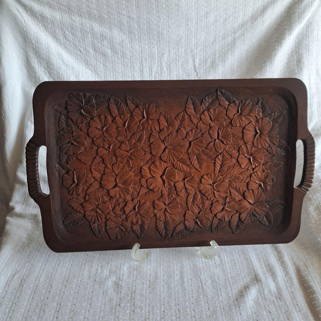 木製彫刻トレイ 花模様