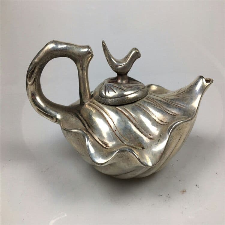 大明宣徳古の工芸品白銅の葉の壷銅の急須アクセサリー