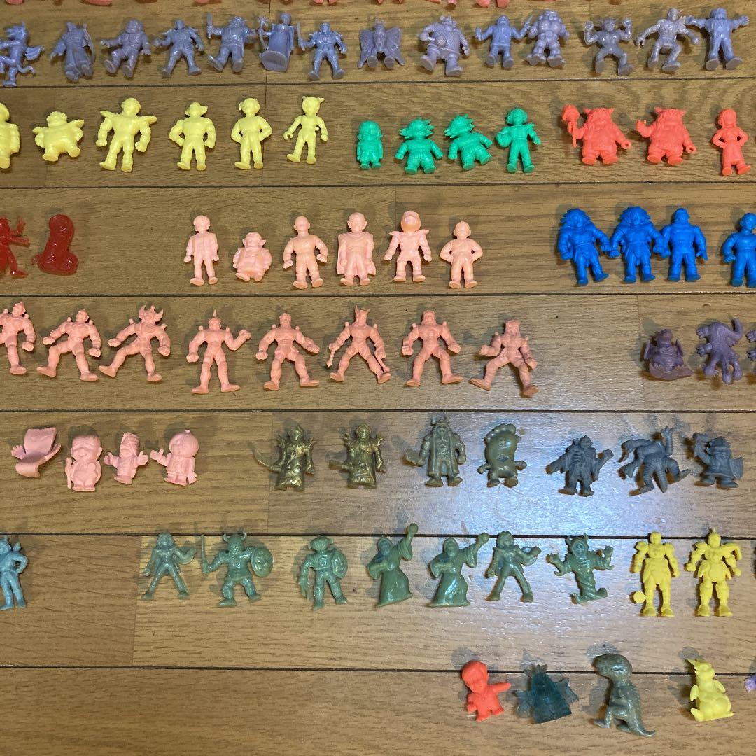 キン消し、キン消し風フィギュア