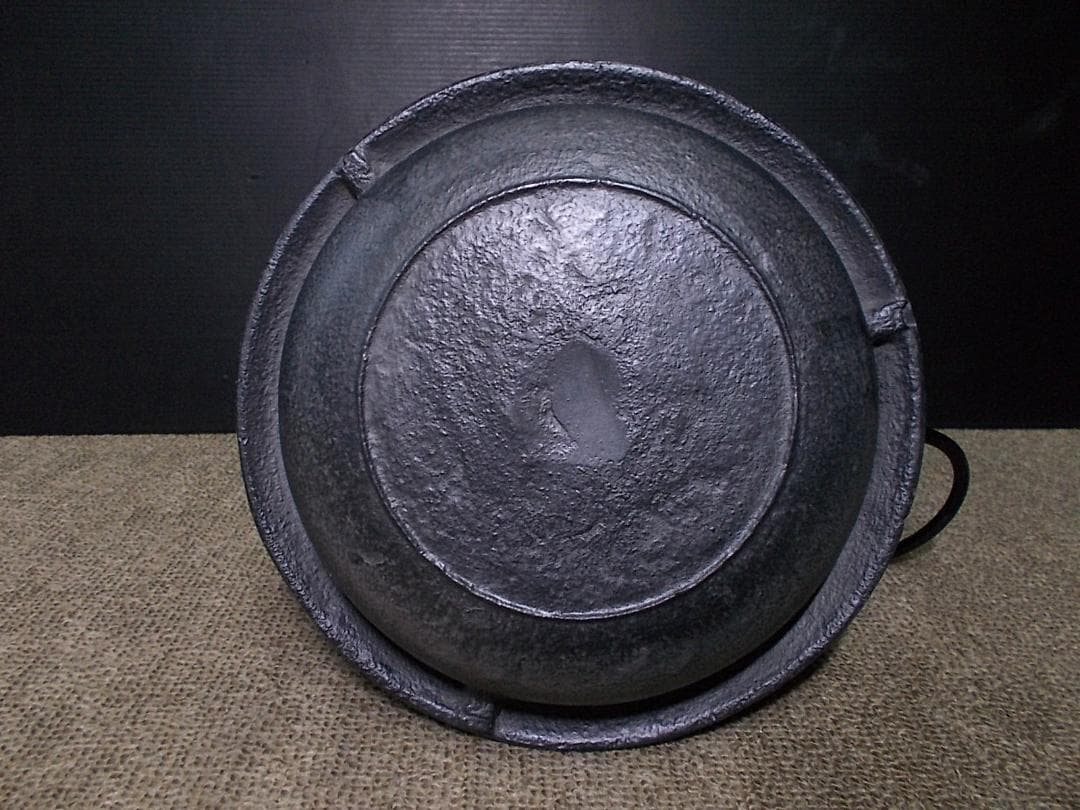 茶道具 風炉釜セット 霰茶釜 釜環 未使用五徳 織部風炉 敷板 前瓦 送料