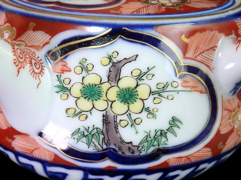 九谷 大聖寺伊万里 金襴手 窓絵 松竹梅の図 急須 F335AS-fbun - メルカリ