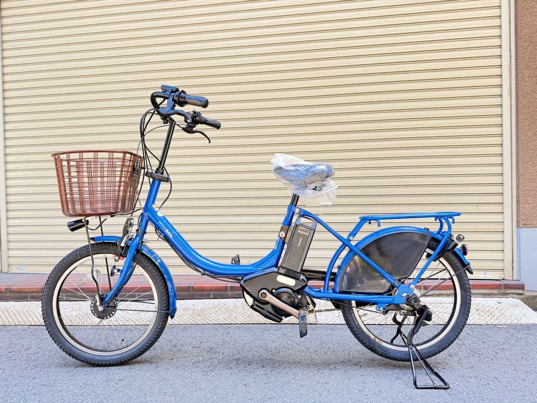 大阪府 子供乗せ 2人 ヤマハ 青い電動アシスト自転車 チャイルドシート