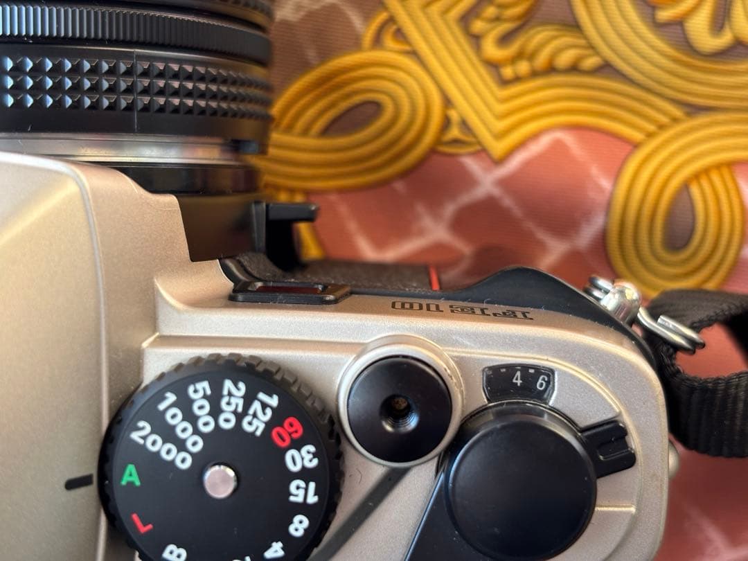 早い者勝8日、月曜日のみ価格Nikon FE10 35-70mmレンズ完動美