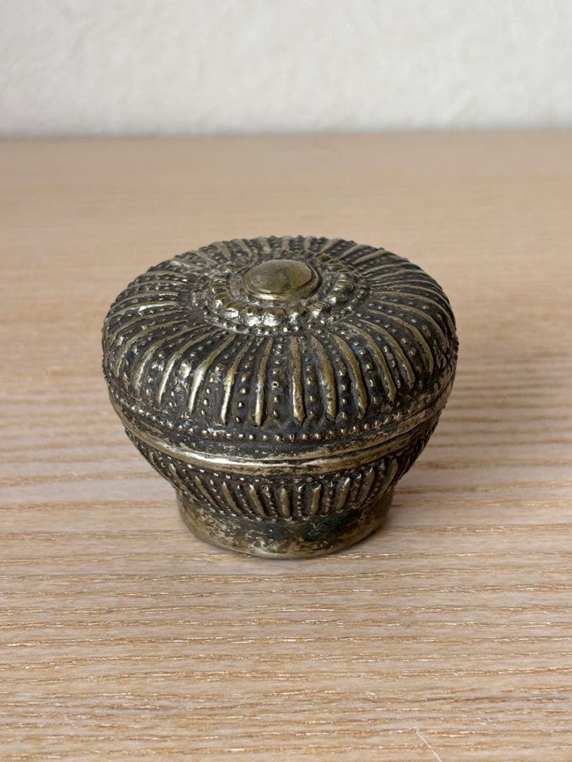 タイ・チェンマイの骨董店で購入した銀製の蓋物 - メルカリ