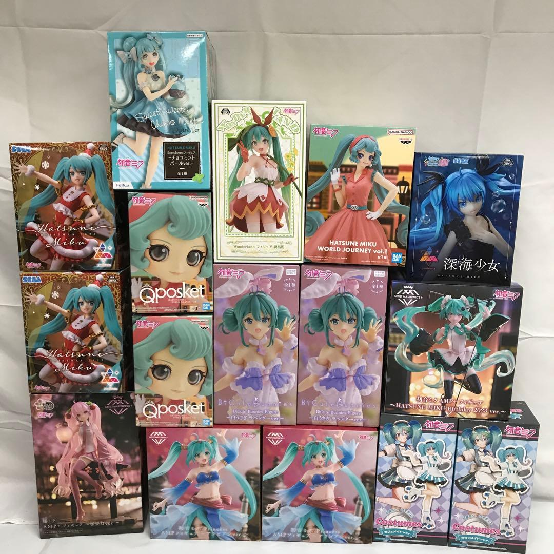 初音ミクのフィギュアまとめ売り（16体）セット巡音ルカ等