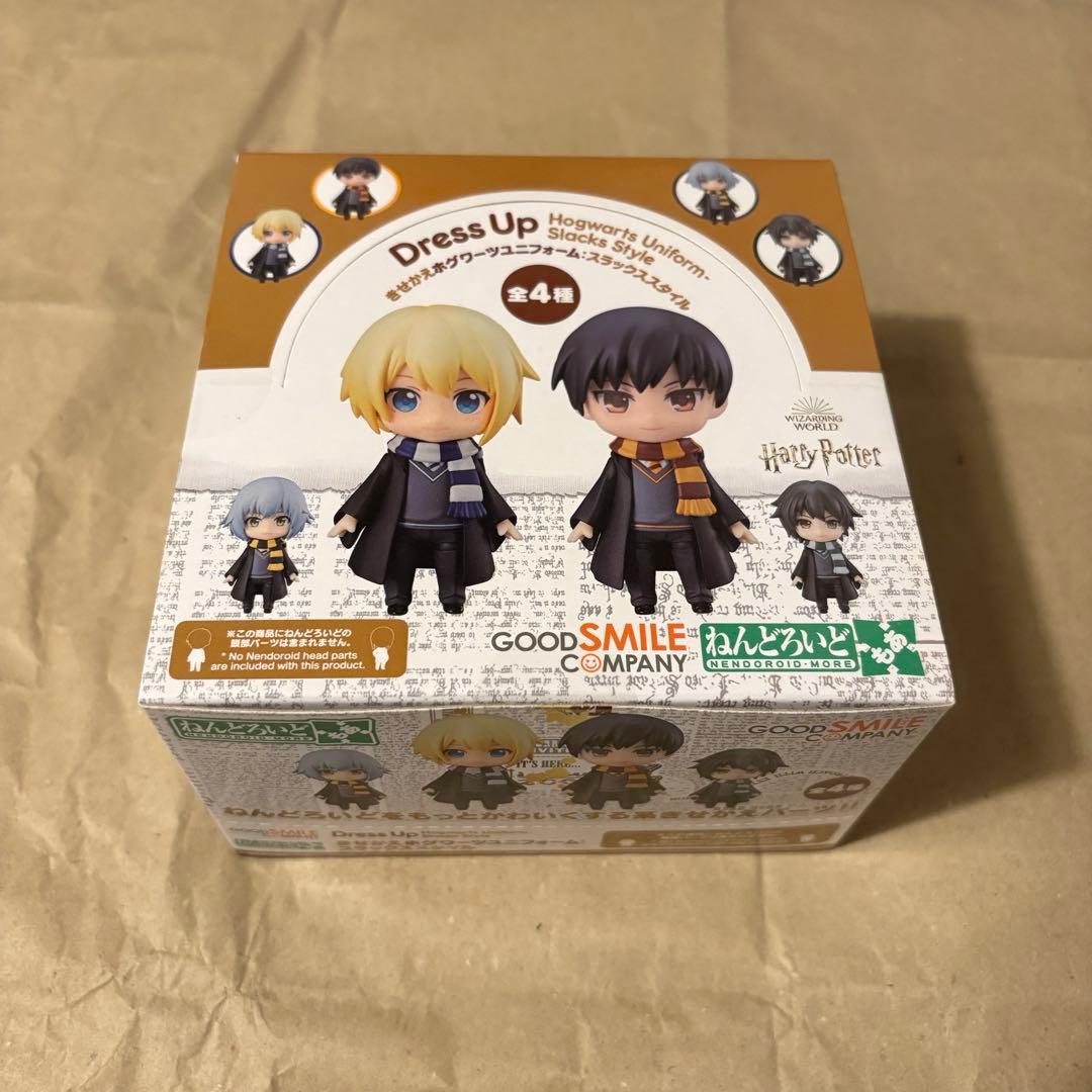 ねんどろいど もあ 着せ替え ホグワーツ ユニフォーム 未開封