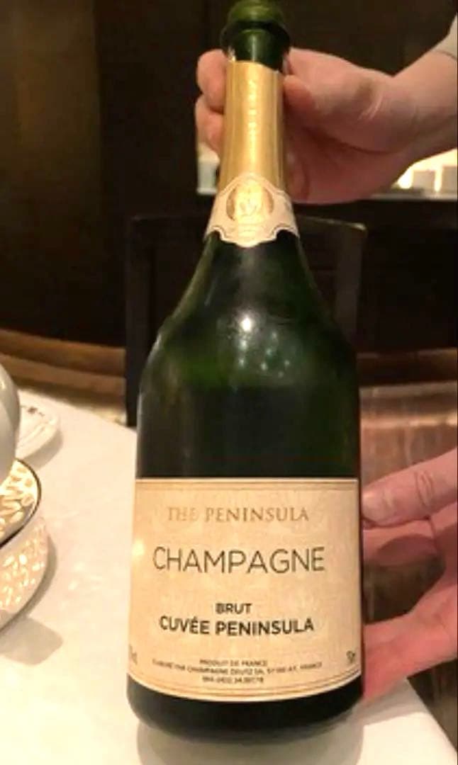 ザ・ペニンシュラ シャンパン ドゥーツ ブリュット - メルカリ