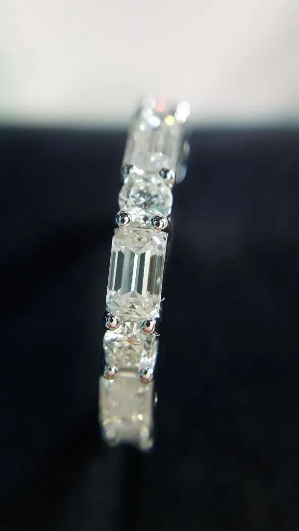 Romachan様♡最高級モアサナイト　ラウンド&エメラルドカットリング　9号