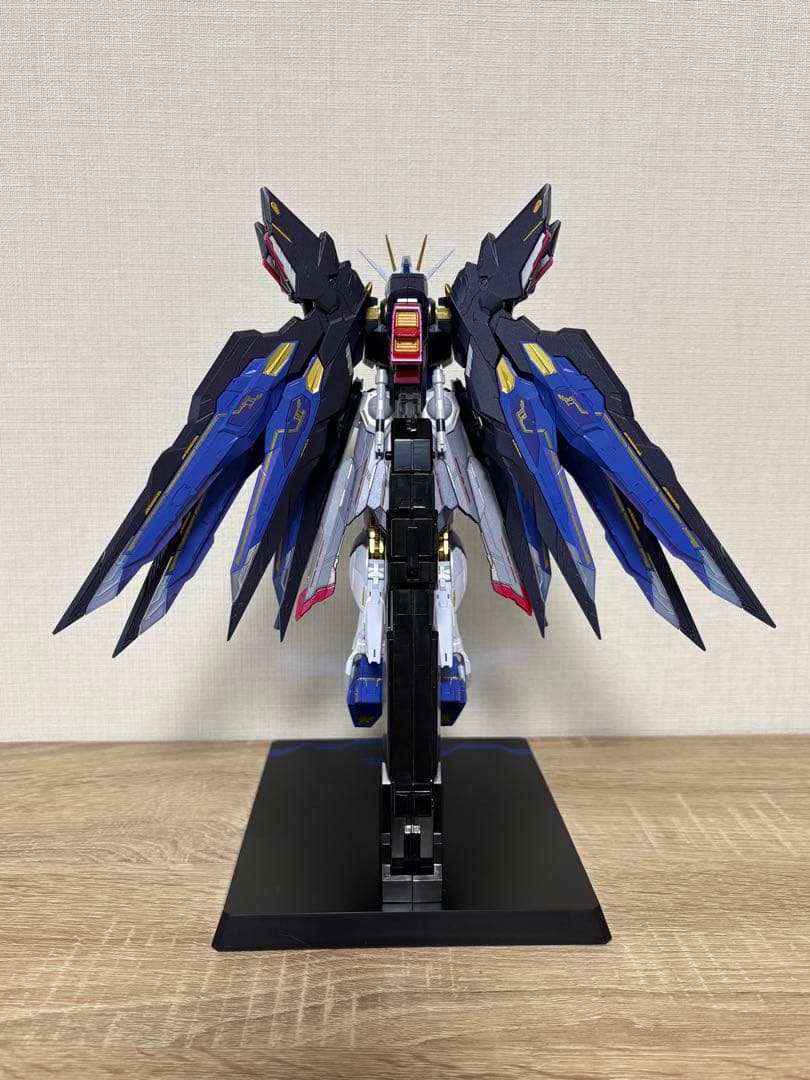 【即購入可・匿名配送】メタルビルド ストライクフリーダムガンダム2024