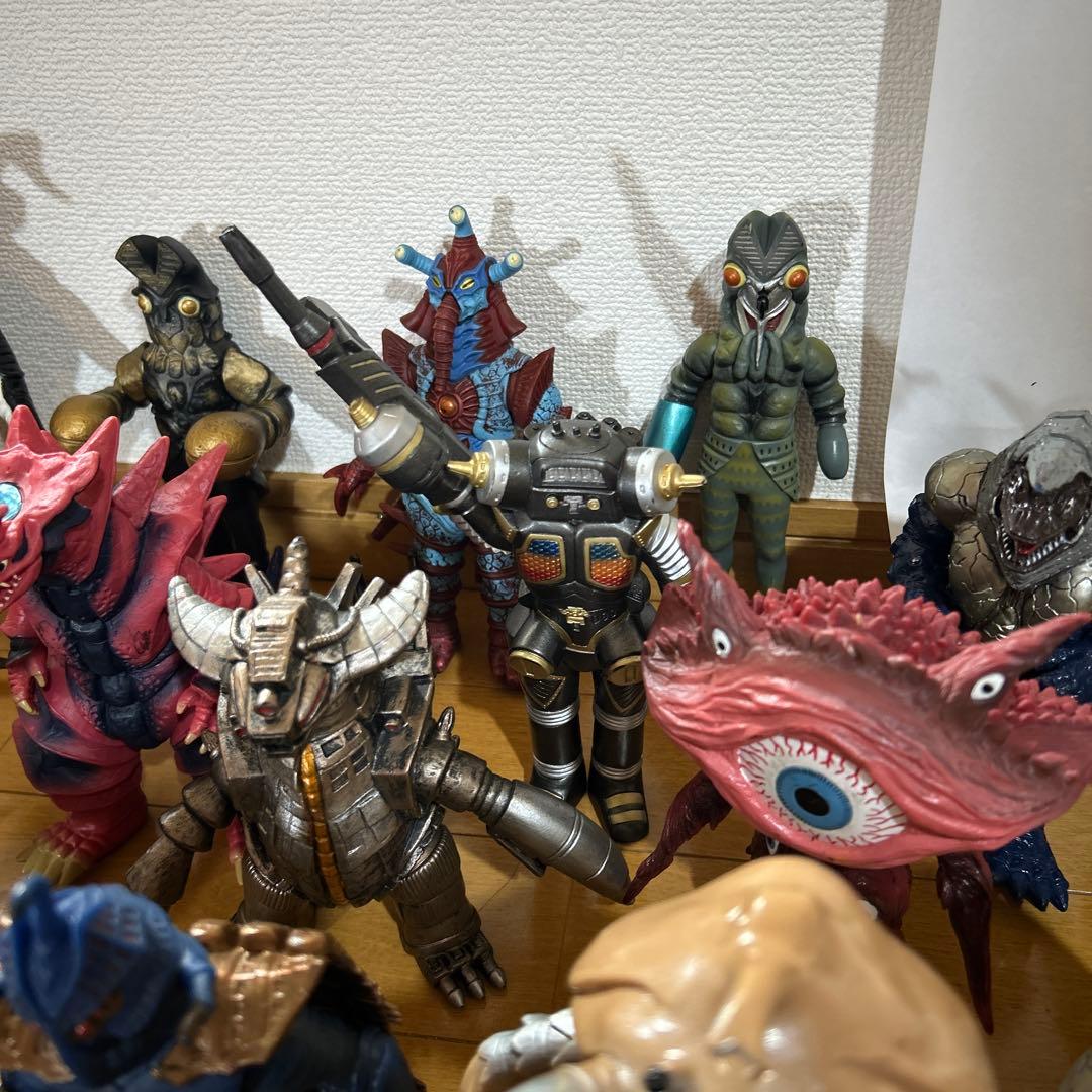 ウルトラマン 怪獣フィギュアまとめ売り39体