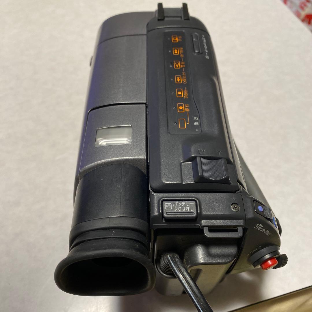 美品　SONY VideoHi8 Handycam CCD-TR12 ②