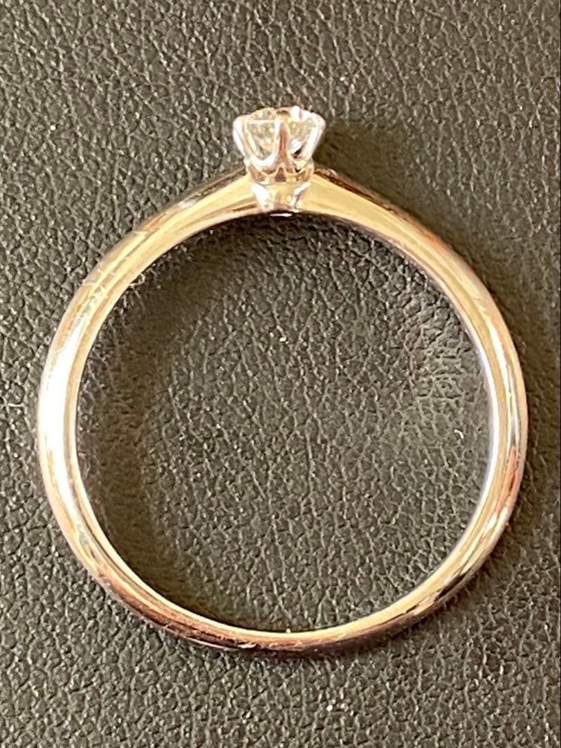テァファニー　婚約指輪　２０号　0.258カラット