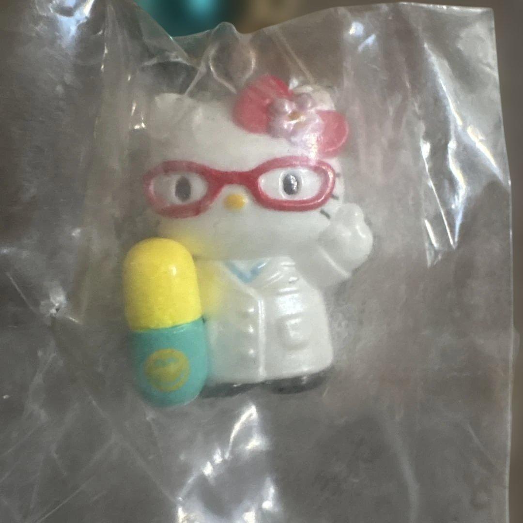 ハローキティ ご当地ストラップ 杏林堂 薬剤師
